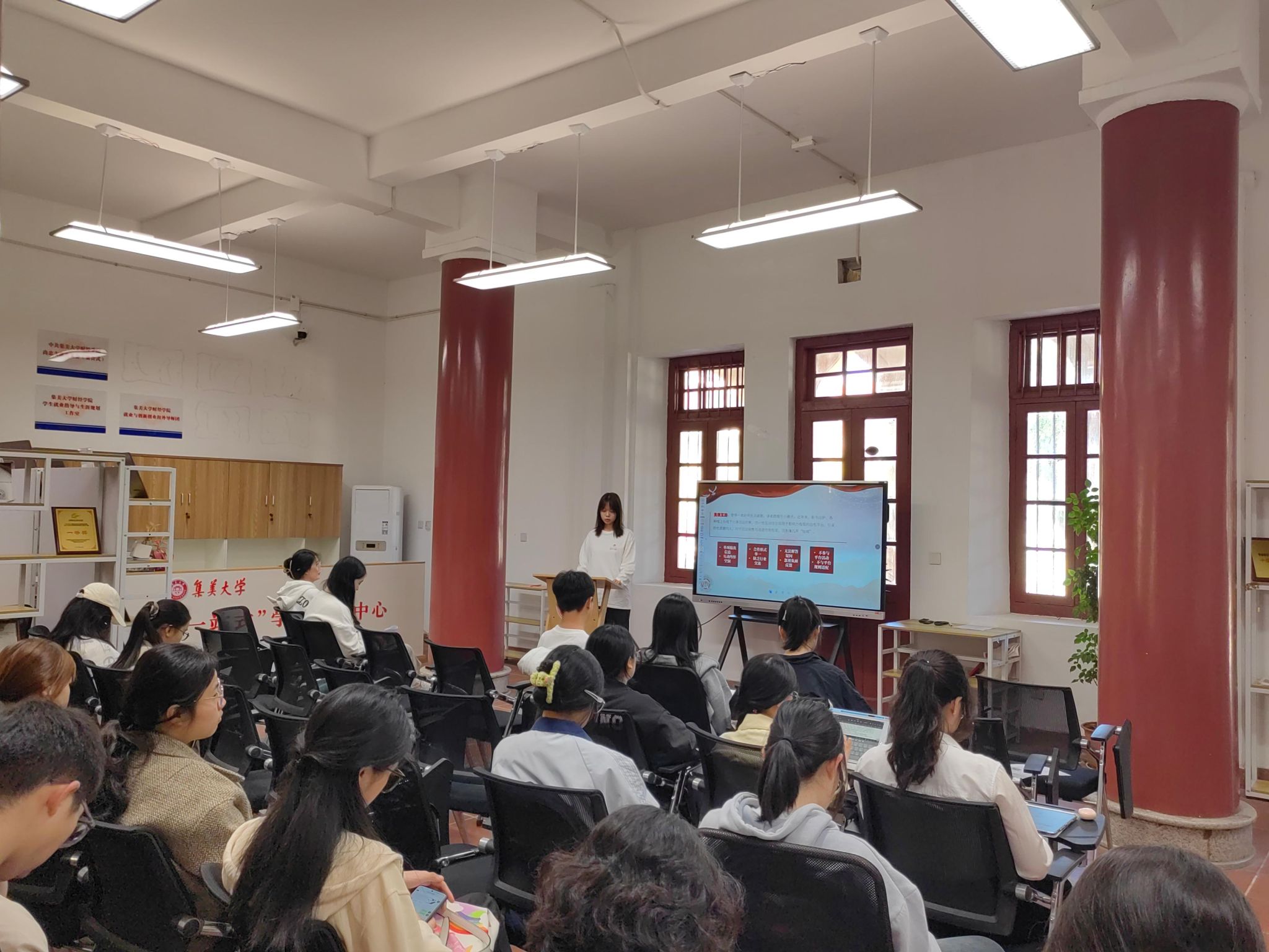 0cb219817c6e35c635e884222d4ae62.jpg 0cb219817c6e35c635e884222d4ae62.jpg